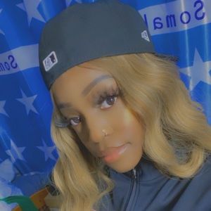 Meet your Posher, Halima